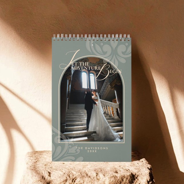 Calendário 2026 Modern Classic Sage Damask Chic Couple  (Criador carregado)