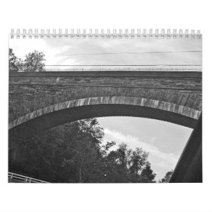 Calendário apenas palavras (fotos preto e branco)