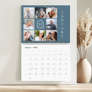 Calendário Colagem de Fotos de Família Monograma Crista Azul