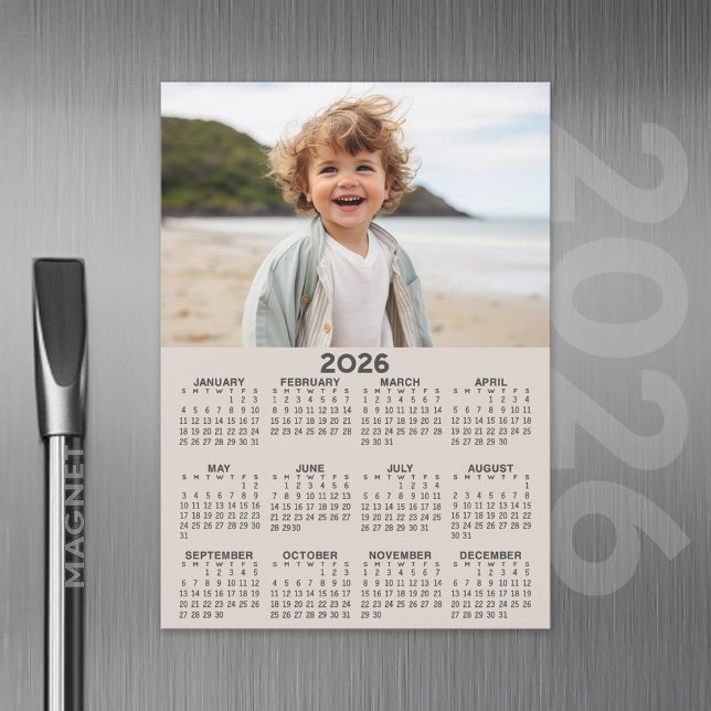 Calendário de 2026 com Cartão Magnético de Visuali (2026 Calendar Magnet with Custom Photo)