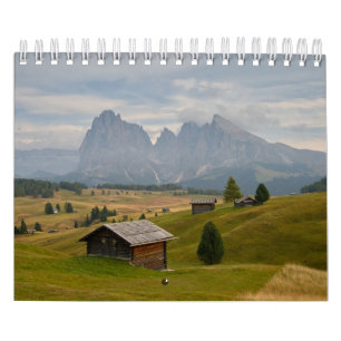 Calendário de 2026 com imagens das Dolomitas itali