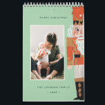 Calendário Fa La Christmas Nutcracker Balé Dancer Photo<br><div class="desc">Belo,  caprichoso e mágico calendário de Natal para seus amigos e família nesta temporada de festas. Vintage Retro Nutcracker,  noz-bolinho rei,  dançarinos de balé,  Holly,  festivo vermelho. Todas as ilustrações são obras de arte originais feitas à mão por Caroline Bonne Müller</div>
