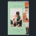 Calendário Fa La Christmas Nutcracker Balé Dancer Photo<br><div class="desc">Belo,  caprichoso e mágico calendário de Natal para seus amigos e família nesta temporada de festas. Vintage Retro Nutcracker,  noz-bolinho rei,  dançarinos de balé,  Holly,  festivo vermelho. Todas as ilustrações são obras de arte originais feitas à mão por Caroline Bonne Müller</div>