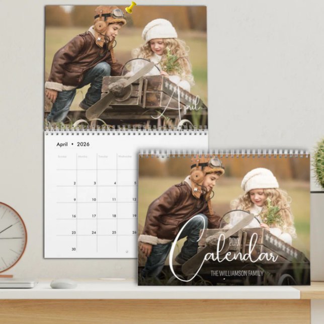 Calendário Foto personalizada da família 2024 (Photo calendear in 3 sizes with your  favorite photos printed in vibrant color on sturdy paper.)