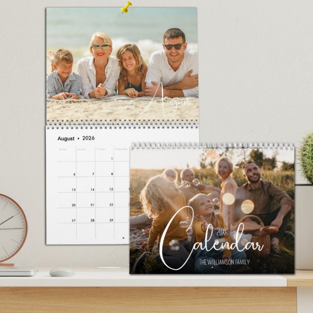 Calendário Foto personalizada da família 2024 (Available in 3 sizes with your  favorite photos printed in vibrant color on sturdy paper.)
