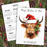 Calendário Highland Cow 2025 Cartão de Natal Feliz<br><div class="desc">Celebre o feriado com nosso charmoso cartão de Natal de Vaca Highland! Esta carta lisa adorável mostra uma ilustração encantadora de uma vaca em terra alta vestindo um chapéu animado de Papai Noel, trazendo um toque de brincadeira para seus Cartões de natal. Perfeito para aqueles que apreciam uma mistura de...</div>