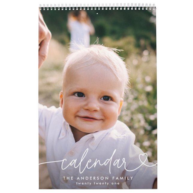 Calendário Tipografia de script feminino moderna com fotograf (Capa)