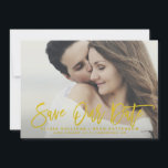 Caligrafia russa de mostarda salve nosso cartão de<br><div class="desc">Rustic salve o anúncio de data com a mostarda amarela escova moderna caligrafia e padrão de pontos. Itens semelhantes e outras cores estão disponíveis.</div>