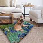 Cama Para Animais De Estimação Subidas | Vincent van Gogh<br><div class="desc">Irrises (1889) do artista poste-impressionista holandês Vincent Van Gogh. A pintura paisagística original é um óleo na canvas mostrando um jardim de flores floridas da íris. Use as ferramentas de design para adicionar texto personalizado ou personalizar a imagem.</div>