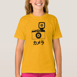 Câmera no t-shirt dos Katakana (caráteres