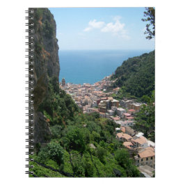 Caminhada acima do caderno de Amalfi