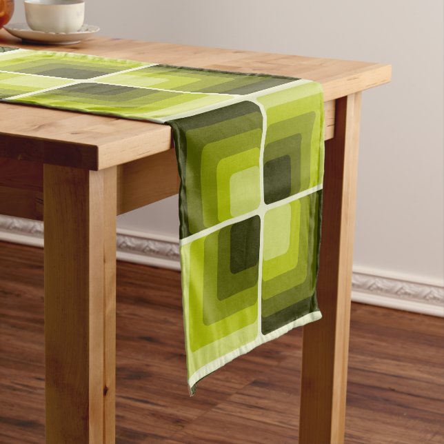 Caminho De Mesa Grande 70s Rainbow Squares Monochrome Green (No Local)