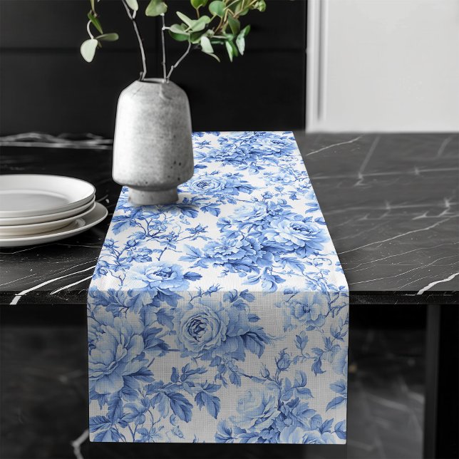 Caminho De Mesa Grande Antique Blue French Toile Roses Floral Table Runne (Antique Blue French Toile Roses Floral Table Runner)