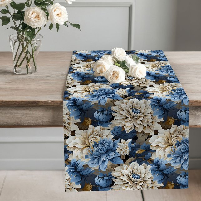 Caminho De Mesa Grande Blue and White Flowers Chic Table Runner (Blue and White Flowers Chic Table Runner)