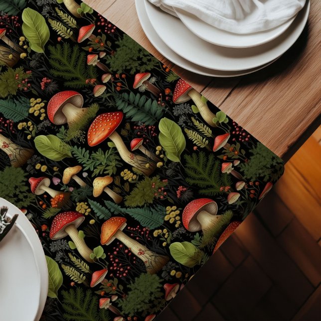 Caminho De Mesa Grande Custom Nature Table Runner Mushrooms & Ferns (Custom Nature Table Runner Mushrooms & Ferns)