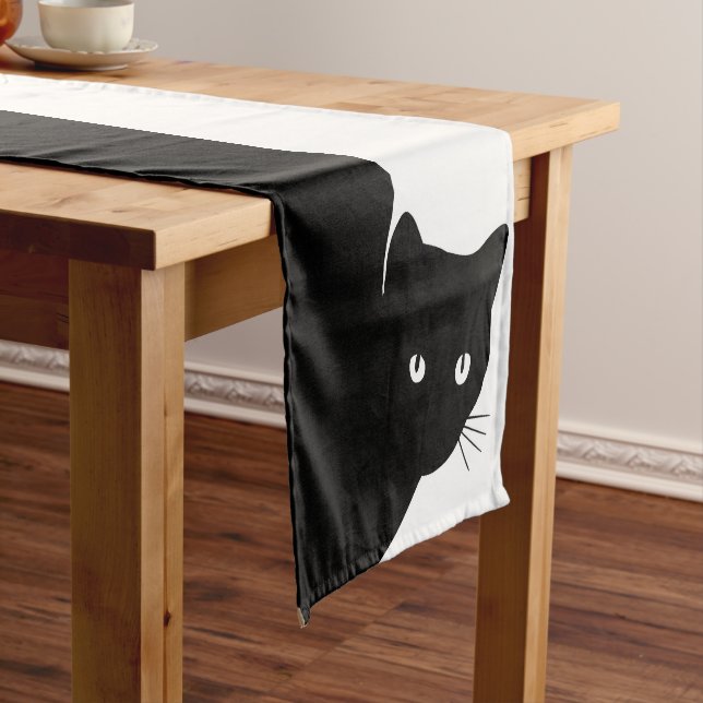 Caminho De Mesa Grande Gato Preto Astuto (No Local)