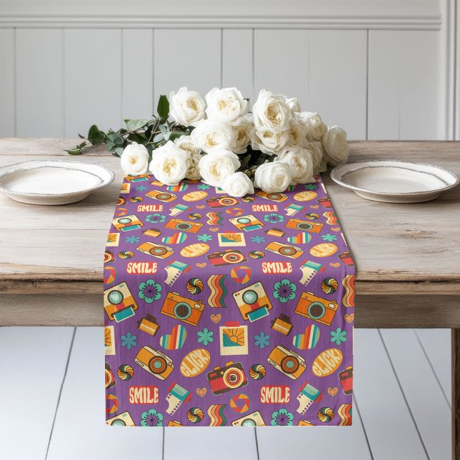 Caminho De Mesa Grande Retro Bloom Runner 70s Pastel Table Magic (Retro Bloom Runner 70s Pastel Table Magic)