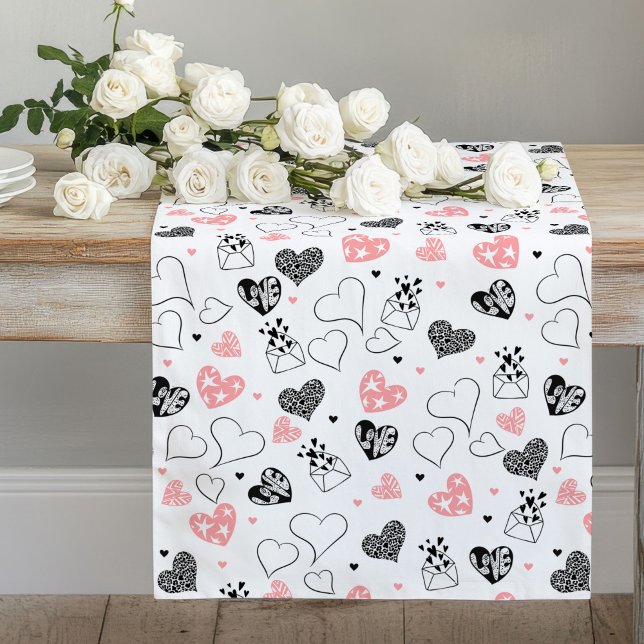 Caminho De Mesa Grande Romantic Love Gift Pink Black Heart Table Runner (Romantic Love Gift Pink Black Heart Table Runner)