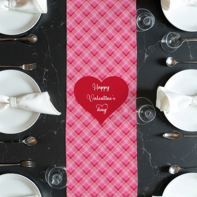 Caminho De Mesa Grande Soft Pink Red Hearts Love Gift Table Runner (Soft Pink Red Hearts Love Gift Table Runner)