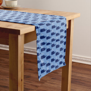 Caminho De Mesa Grande Tema Náutico Baleia Azul Jorrando Oceano
