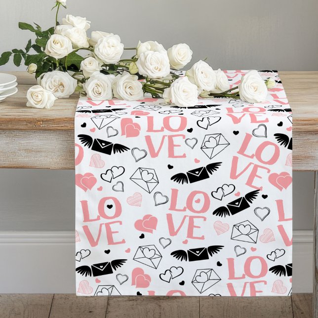 Caminho De Mesa Grande Toalhete de Mesa para Presente de Casamento Texto  (Wedding Gift Table Runner Pink Black Love Text)