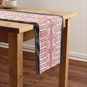 Caminho De Mesa Médio Red Black and White Classic Fair Isle Motif