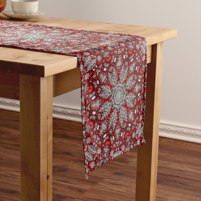 Caminho De Mesa Médio Red Decorative Holiday Mesa Runner (No Local)