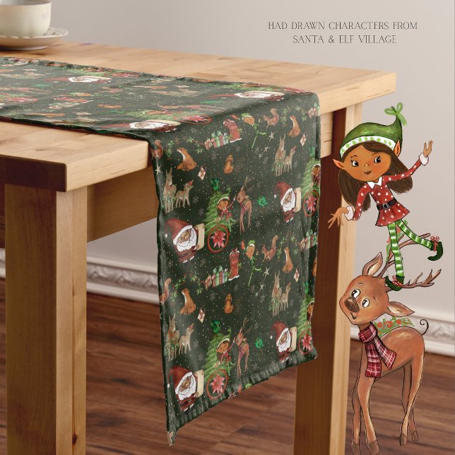 Caminho De Mesa Médio Santa & Aldeia de Elfos Fantasia de Natal  (Santa & Elf Village Whimsical Holiday Medium Table Runner)