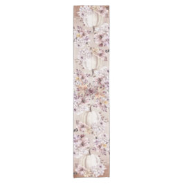 Caminho De Mesa Pequeno Abóboras de abóbora-cheirosa no outono