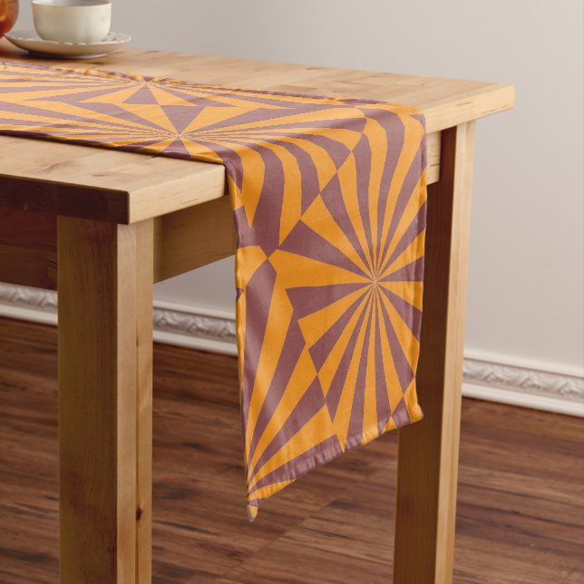 Caminho De Mesa Pequeno Abstract Orange Sunburst Pattern (No Local)