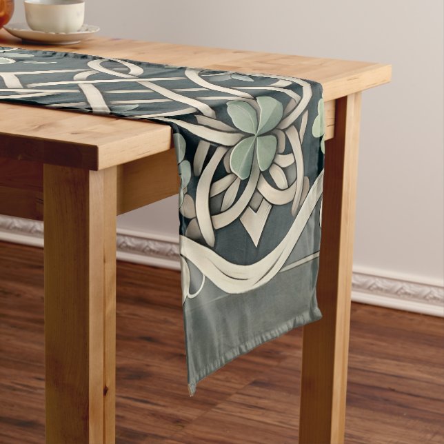 Caminho De Mesa Pequeno Ama de Flor de Trevo Celta (No Local)