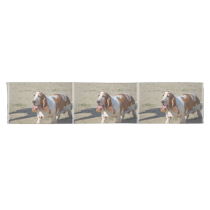Caminho De Mesa Pequeno Basset Hound grande