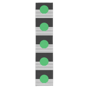 Caminho De Mesa Pequeno Bloqueio Branco Preto e Círculo Verde