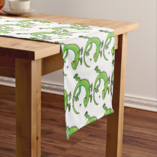 Caminho De Mesa Pequeno Boas saudações da lagartixa verde e feliz com dese