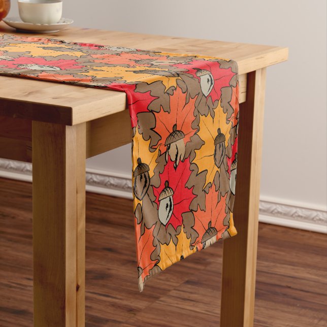 Caminho De Mesa Pequeno Bolotas e folhas V (No Local)