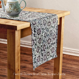 Caminho De Mesa Pequeno Campo De Visitas