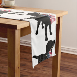 Caminho De Mesa Pequeno Cão preto do laboratório com a bandeira americana