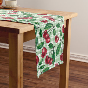 Caminho De Mesa Pequeno Cerejas vermelhas em gingham verde-claro