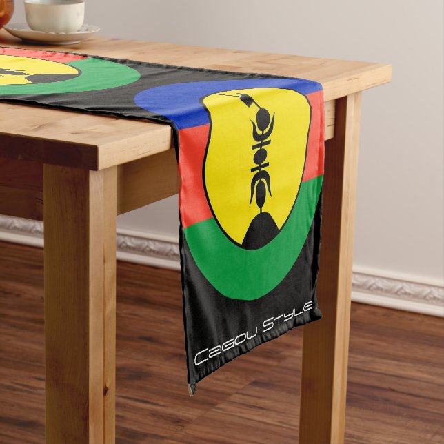 Caminho De Mesa Pequeno Chemin de table Drapeau Kanak (No Local)