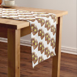 Caminho De Mesa Pequeno Cozinha de café da manhã de brinde francesa Brunch<br><div class="desc">Design apresenta uma ilustração original de um delicioso brinde francês ao estilo diner challah (também conhecido por pão gelado) tocado com xarope, açúcar de pastelaria em pó e uma parte de manteiga. Uma comida de café da manhã favorita! Este design de galináceos franceses também está disponível noutros produtos. Não vê...</div>