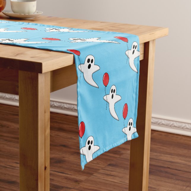 Caminho De Mesa Pequeno Cute Cartoon Ghost with Red Balloon Pattern (No Local)