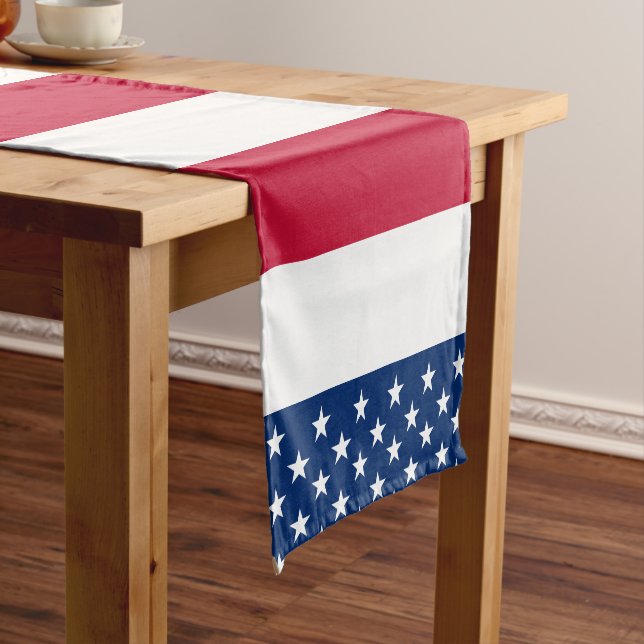 Caminho De Mesa Pequeno Estrelas e faixas de bandeira americanas (No Local)