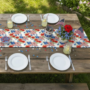 Caminho De Mesa Pequeno Flores e Bandeiras Americanas