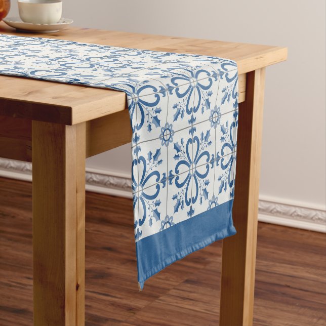 Caminho De Mesa Pequeno Folhas de Natal e azulejos de flores (No Local)