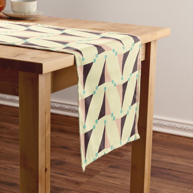 Caminho De Mesa Pequeno Geometric pattern in retro vibe (No Local)