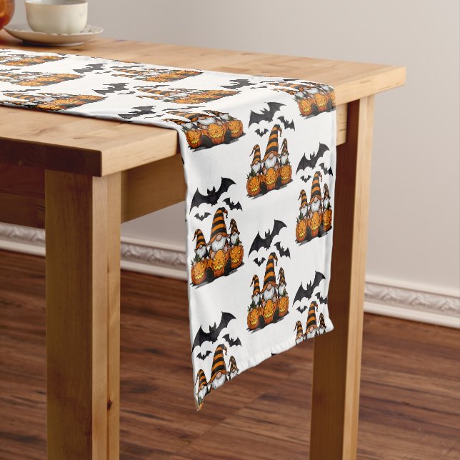 Caminho De Mesa Pequeno Halloween Gnome Table Runner (No Local)