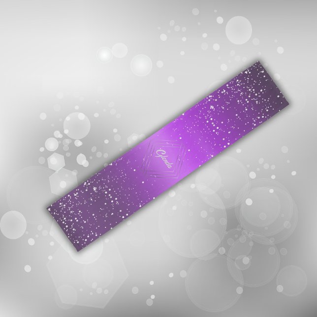 Caminho De Mesa Pequeno Metal roxo moderno escovado com monograma de prata (Criador carregado)