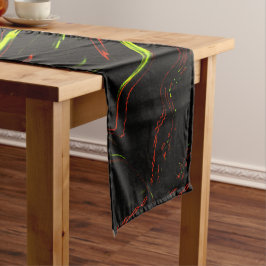 Caminho De Mesa Pequeno Mostra vestígios verdes e vermelhos longos e verme
