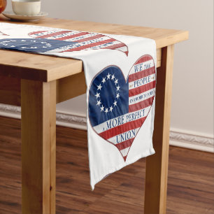 Caminho De Mesa Pequeno Nós, A Mesa Curta Do Coração Da Bandeira Americana