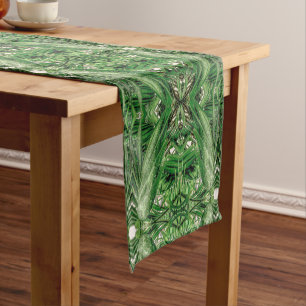 Caminho De Mesa Pequeno Padrão de Verdes e Largas Tropicais